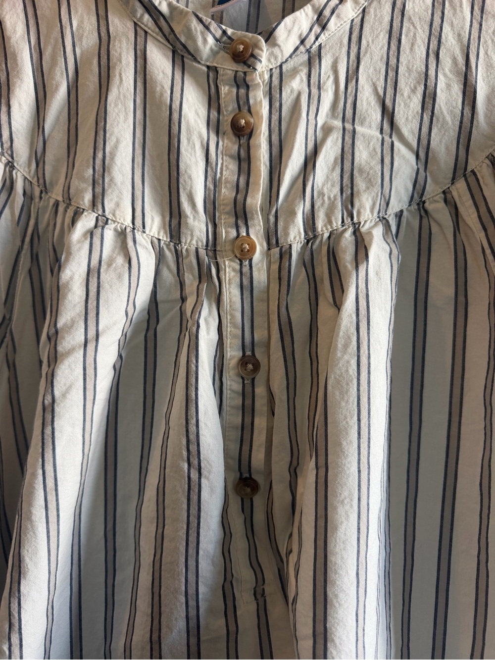 Old Navy Blouse - Picture 3 of 5